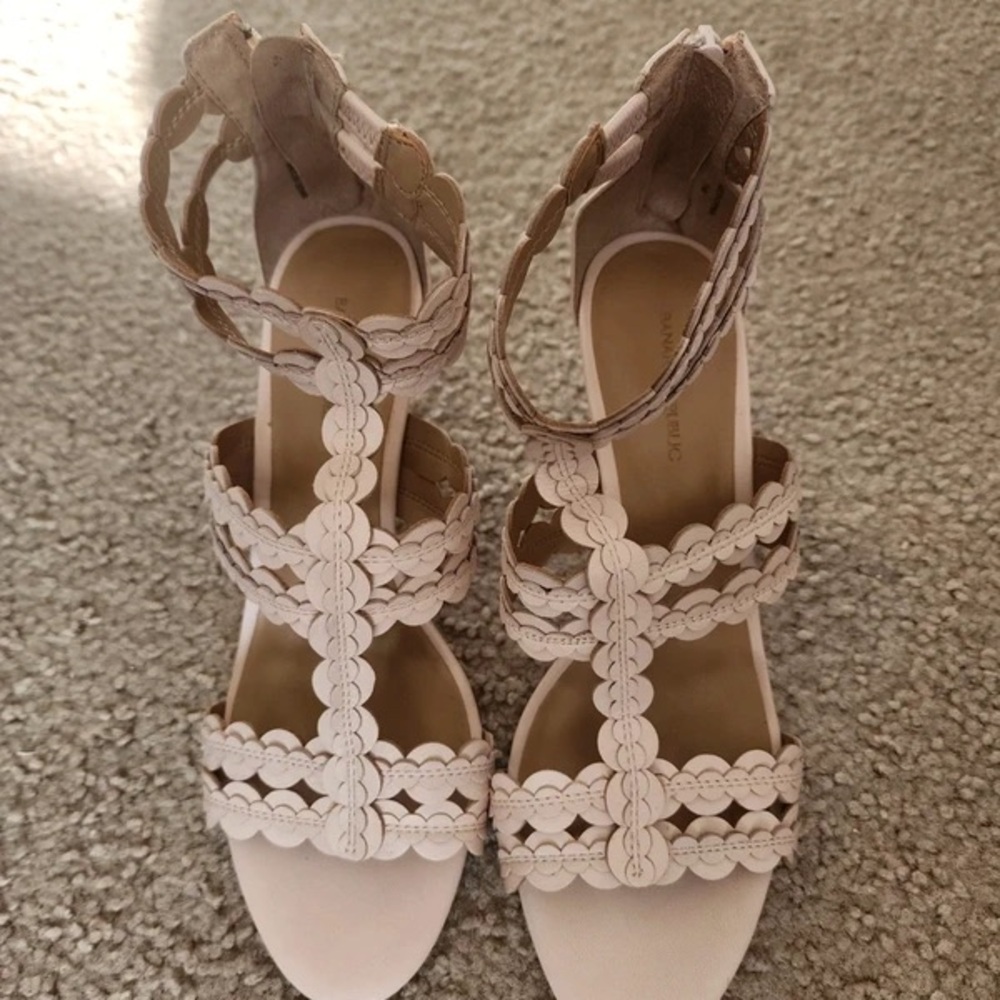 Banana Republic Elegant Beige Heels